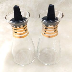 Vintage Mid century Pyrex Atomic Salt and Pepper Shaker Set